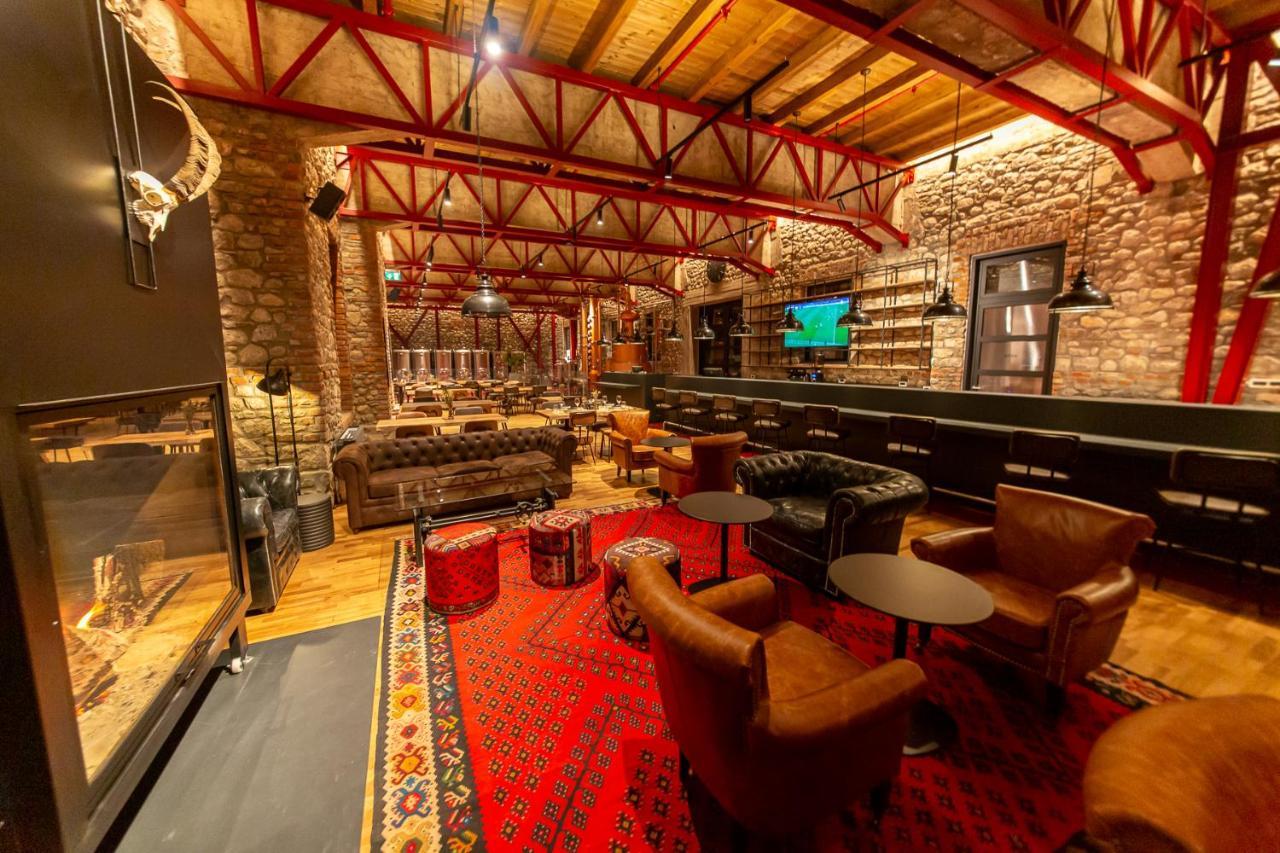 Melesin Distillery Leskovik Екстер'єр фото